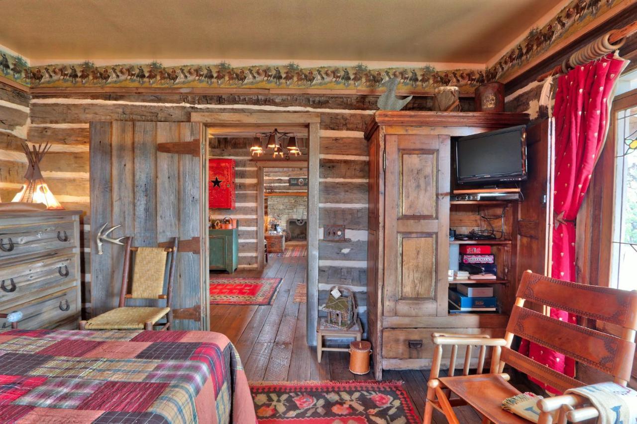 Log Cabin At Old Glory Ranch Villa Уимбърли Екстериор снимка