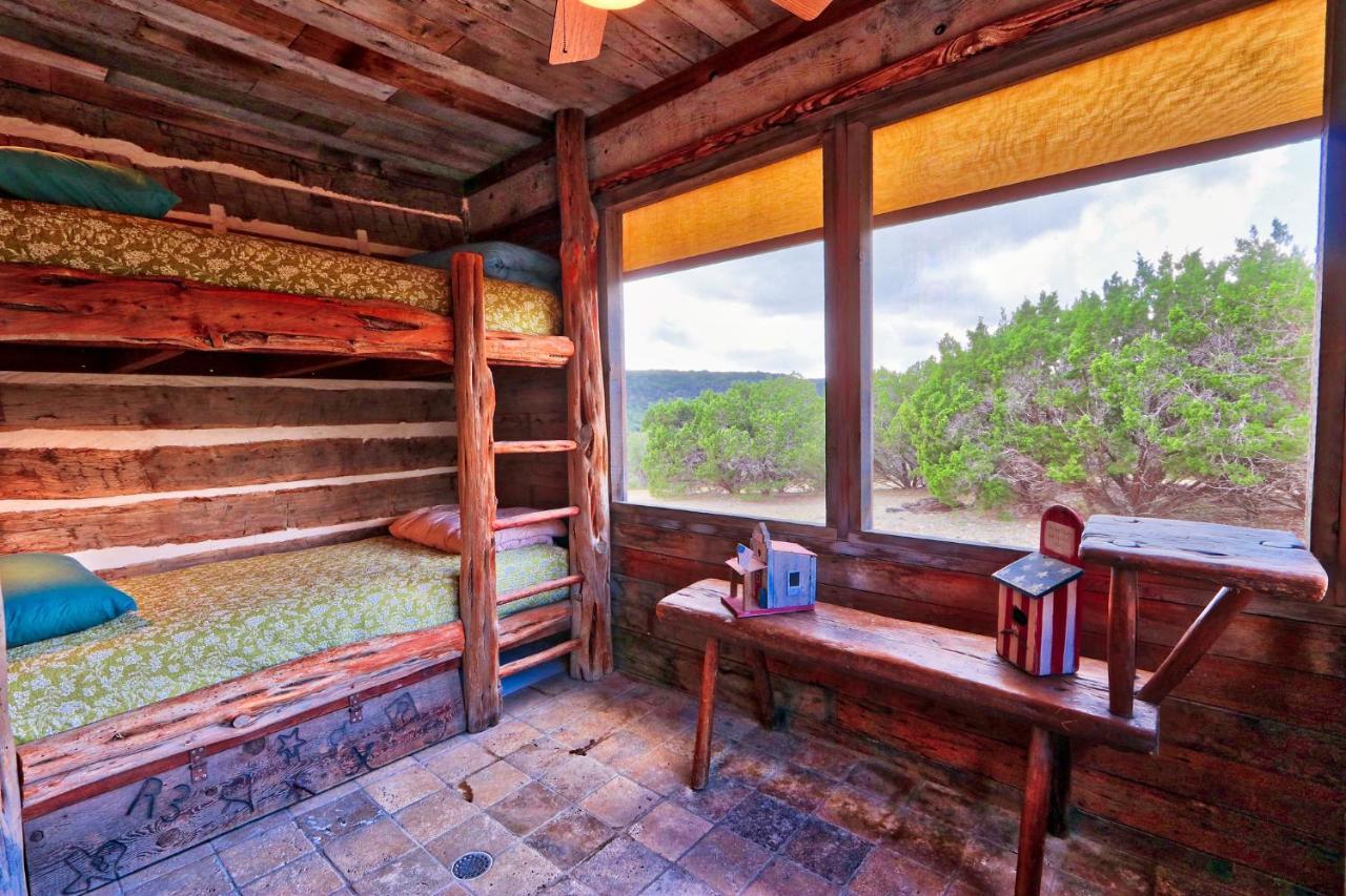 Log Cabin At Old Glory Ranch Villa Уимбърли Екстериор снимка