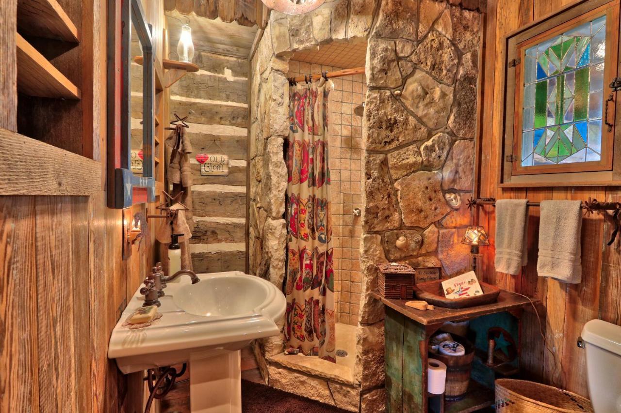 Log Cabin At Old Glory Ranch Villa Уимбърли Екстериор снимка